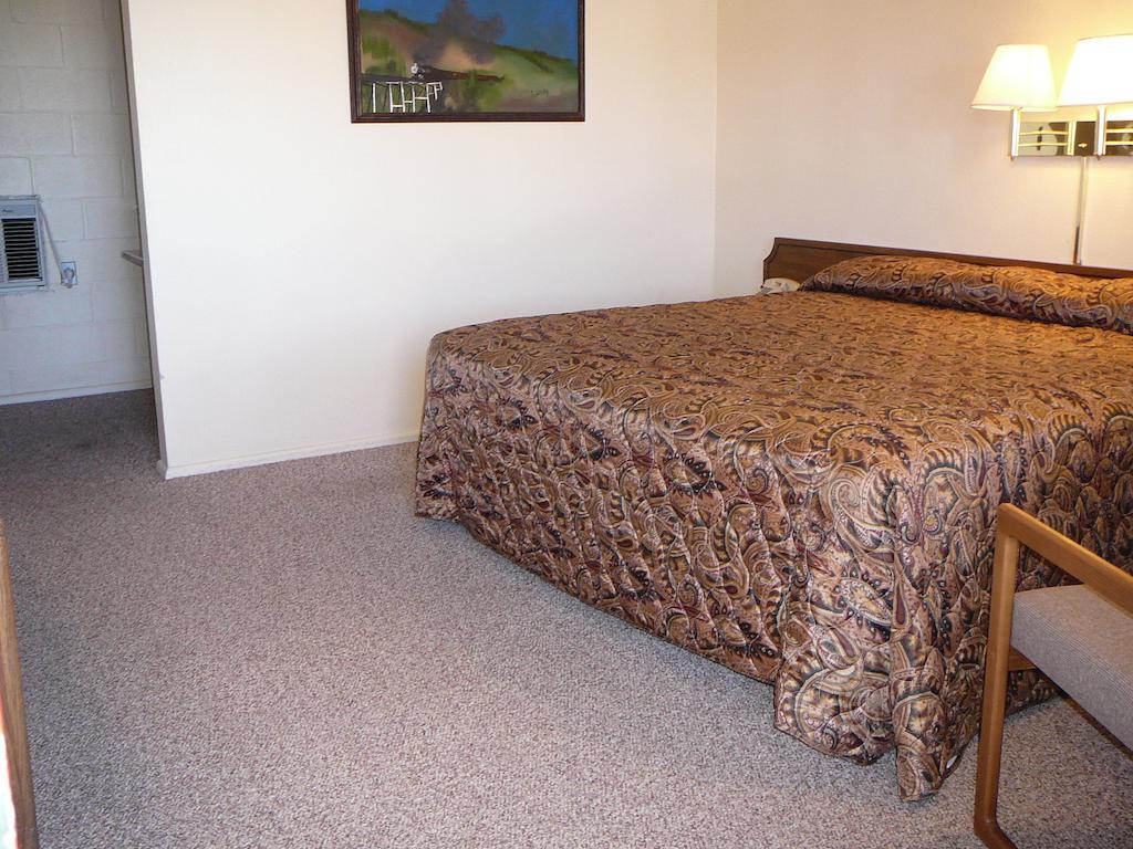 Narrow Gauge Railroad Motel 3*